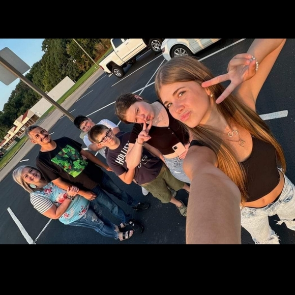 Meet your Posher, Paula - Picture 8 of 8